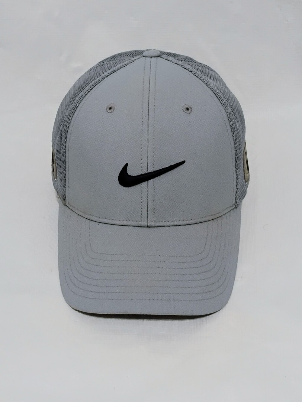 Nike Vapor RZN Mesh Fitted Golf Cap Hat Size M/L